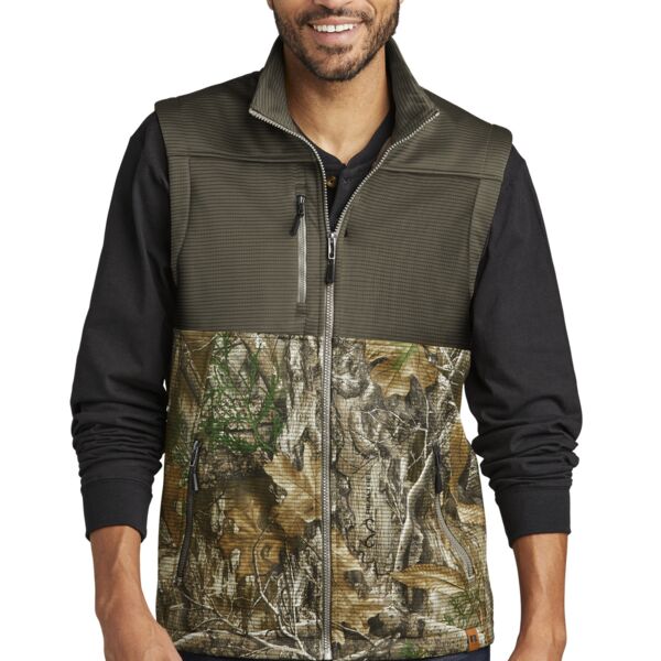 Russell Outdoors Realtree ® Atlas Colorblock Soft Shell Vest RU604 Realtree ® Atlas Colorblock Soft Shell Vest Thumbnail